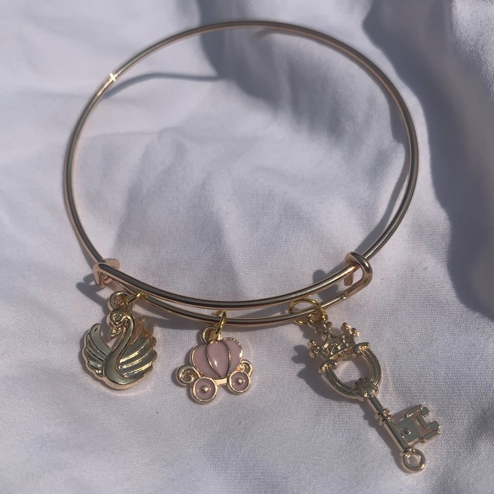 Brand New! Handmade! Adjustable Charm Bracelet - Picture 4 of 4